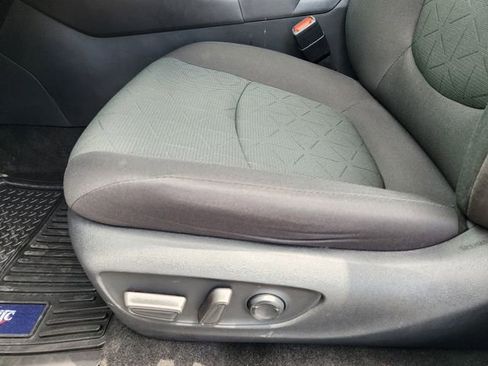 Used 2023 Toyota RAV4 XLE image 25