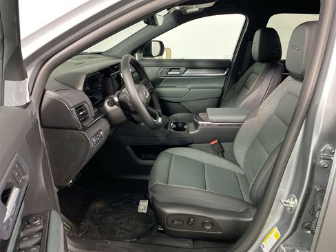 Used 2026 GMC Terrain AT4 w/ Convenience Package III AWD/4WD image 11