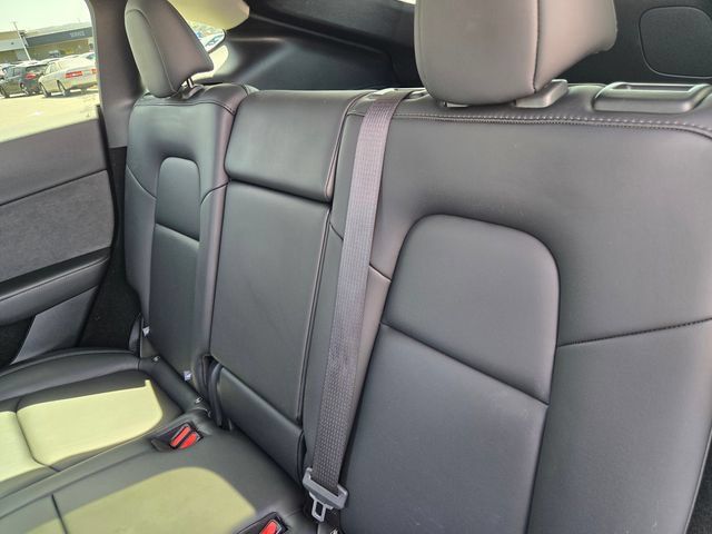 Used 2025 Tesla Model Y Long Range RWD image 11