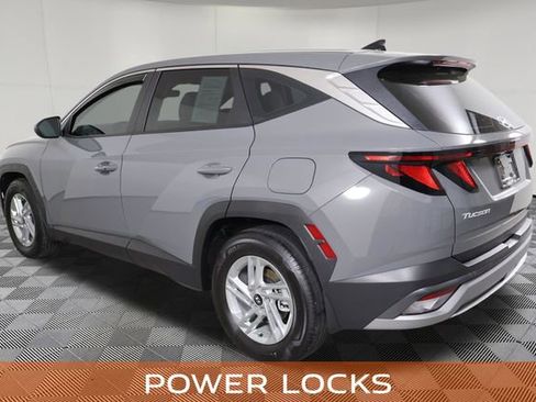 Used 2025 Hyundai Tucson SE image 9