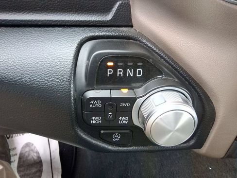 Used 2022 RAM 1500 Laramie AWD/4WD image 15