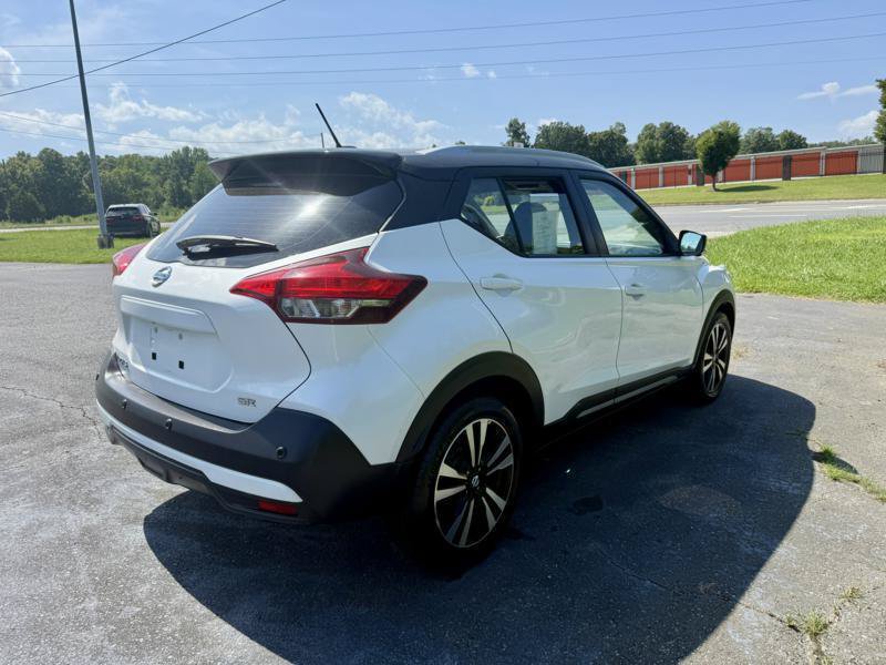 Used 2020 Nissan Kicks SR FWD image 6