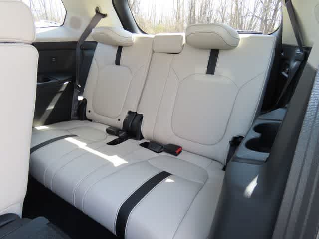 New 2026 Honda Pilot Touring image 16