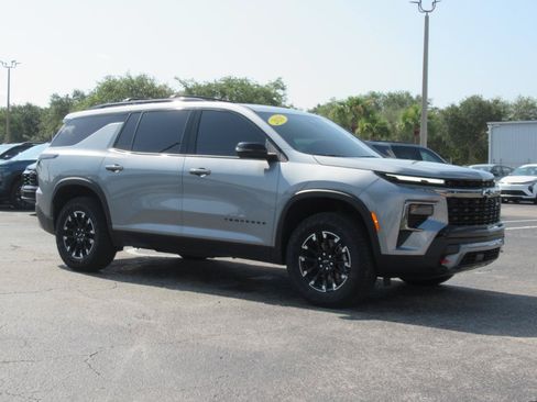 Used 2026 Chevrolet Traverse Z71 AWD/4WD image 4
