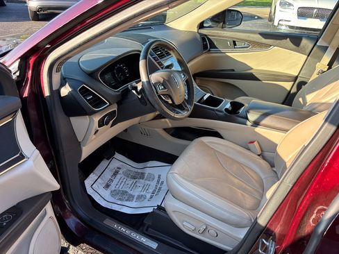 Used 2018 Lincoln MKX Reserve w/ Lincoln MKX Climate Package AWD/4WD image 23