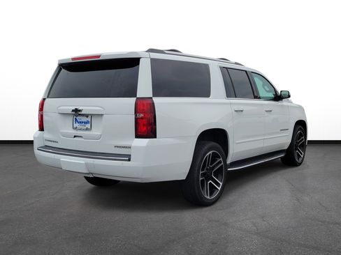 Used 2020 Chevrolet Suburban Premier AWD/4WD image 4
