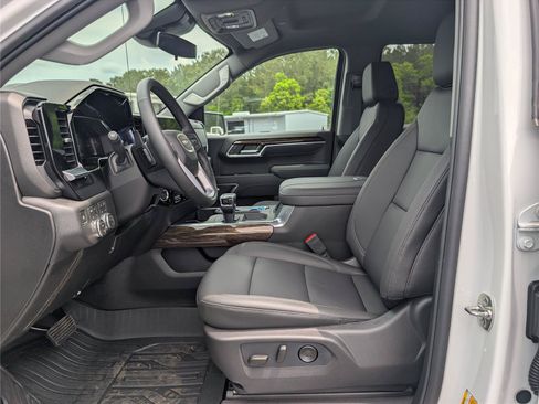 New 2026 GMC Sierra 1500 Elevation w/ Elevation Premium Package AWD/4WD image 18
