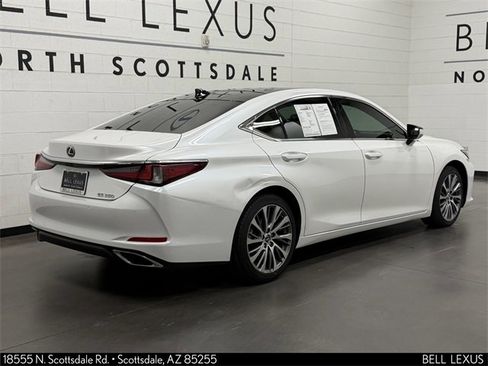 Used 2019 Lexus ES 350 w/ Premium Package image 4