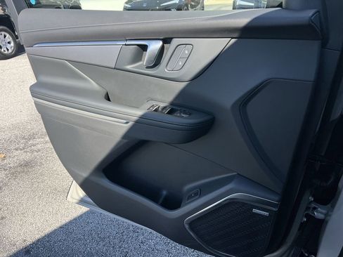 New 2026 Buick Enclave Sport Touring w/ LPO, Floor Liner Package image 15