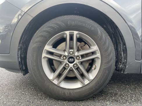 Used 2018 Hyundai Santa Fe Sport w/ 2.4L Tech Package 04 image 9