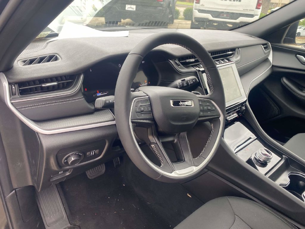 New 2026 Jeep Grand Cherokee Laredo X RWD image 45