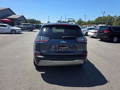 Used 2020 Jeep Cherokee Limited image 3