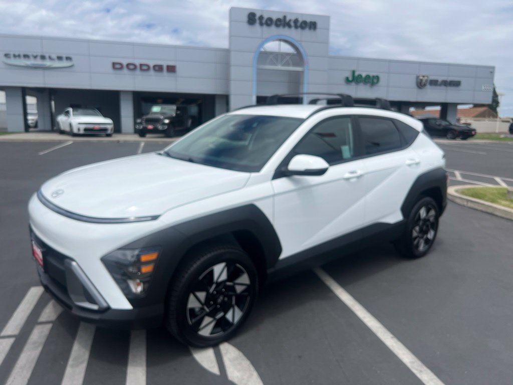 Used 2025 Hyundai Kona SEL AWD/4WD image 6