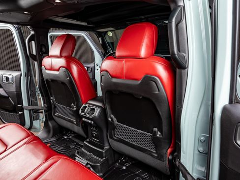 Used 2024 Jeep Wrangler Rubicon 392 image 32