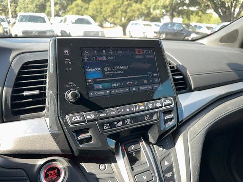 Used 2024 Honda Odyssey Sport image 23