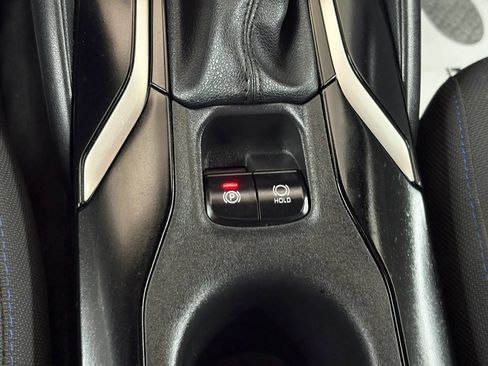 Used 2020 Toyota Corolla SE FWD image 18