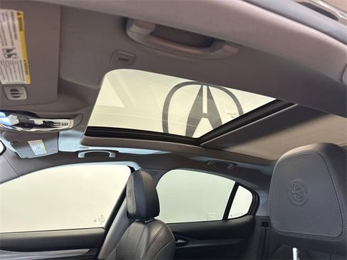 Used 2018 Alfa Romeo Stelvio Sport w/ Quick Order Package 22J Sport image 12