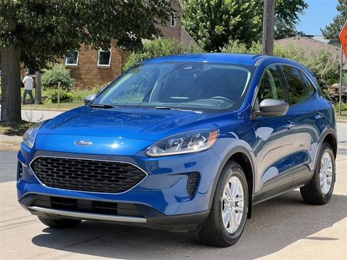 Used 2022 Ford Escape SE image 35