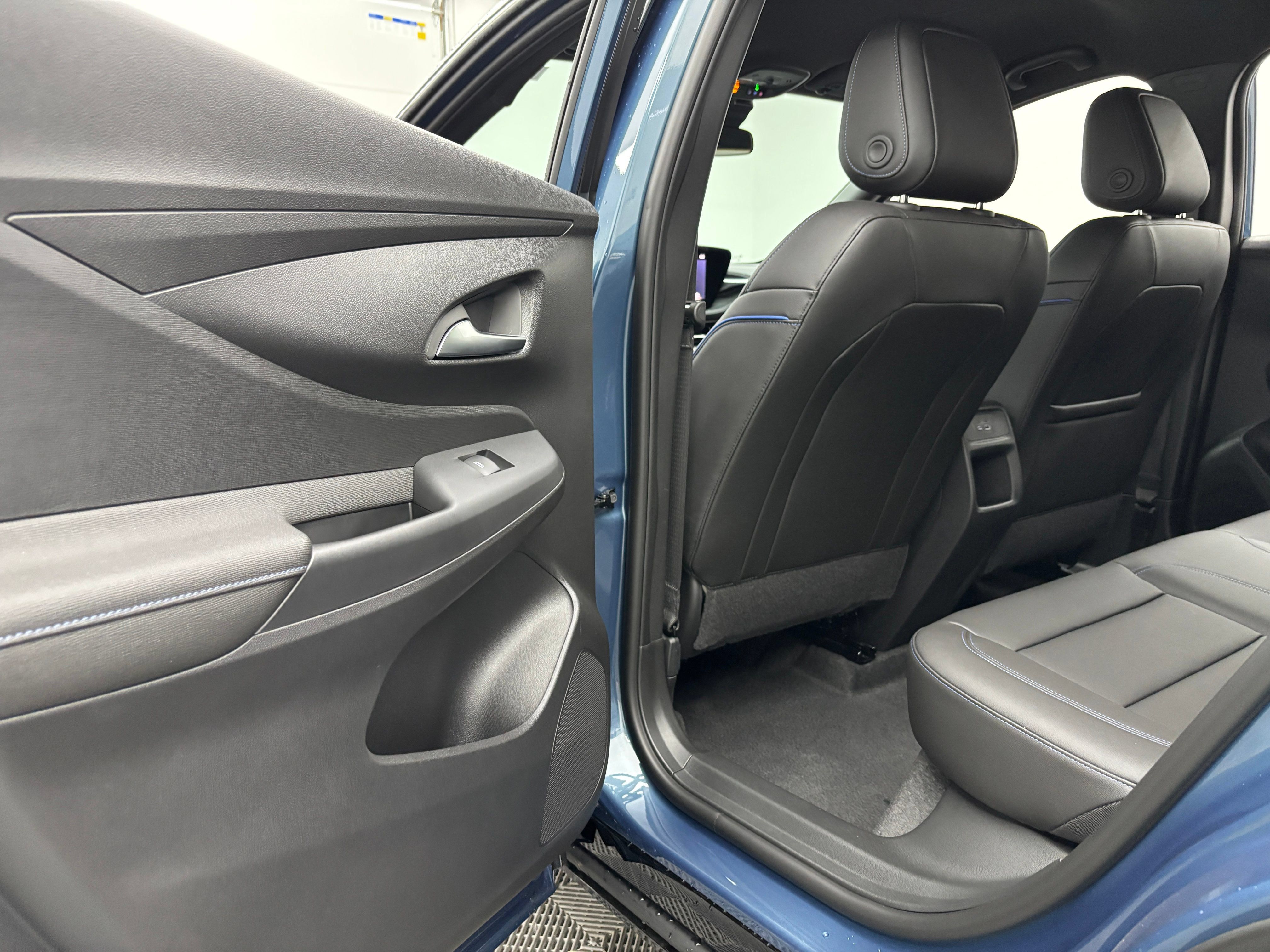 New 2026 Buick Envista Sport Touring w/ Convenience I Package FWD image 34