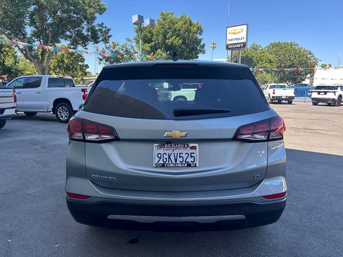 Used 2023 Chevrolet Equinox LT FWD image 4