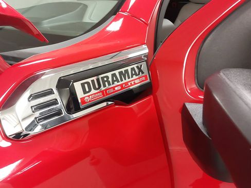 Used 2024 GMC Sierra 3500 SLE w/ SLE Convenience Package image 32