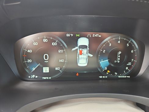 Used 2019 Volvo S90 T6 Momentum image 11