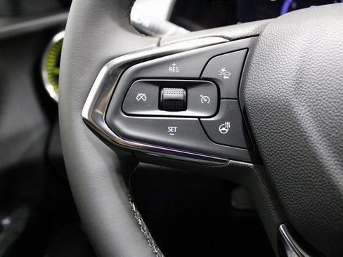 New 2026 Chevrolet Trax LT w/ Sunroof Package image 5