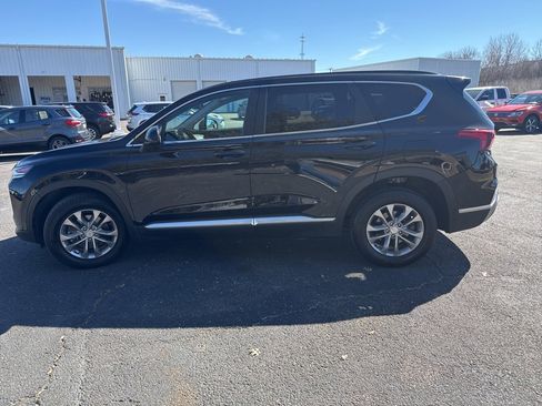 Used 2020 Hyundai Santa Fe SE image 6
