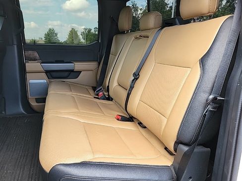 Used 2021 Ford F150 Lariat w/ Max Trailer Tow Package AWD/4WD image 15