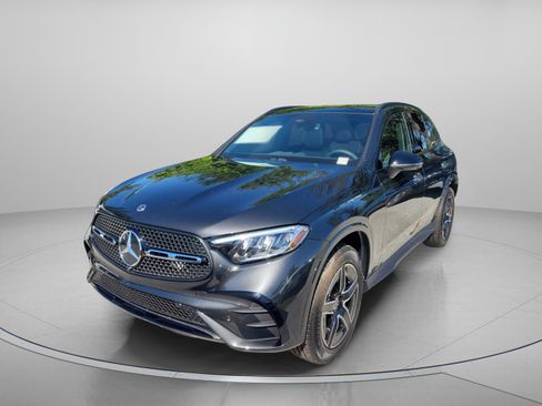 Certified 2026 Mercedes-Benz GLC 300 4MATIC image 2
