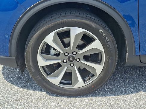 Used 2023 Ford Escape Platinum w/ Premium Technology Package AWD/4WD image 8