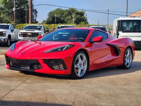 Used 2023 Chevrolet Corvette Stingray Coupe w/ 1LT RWD image 3