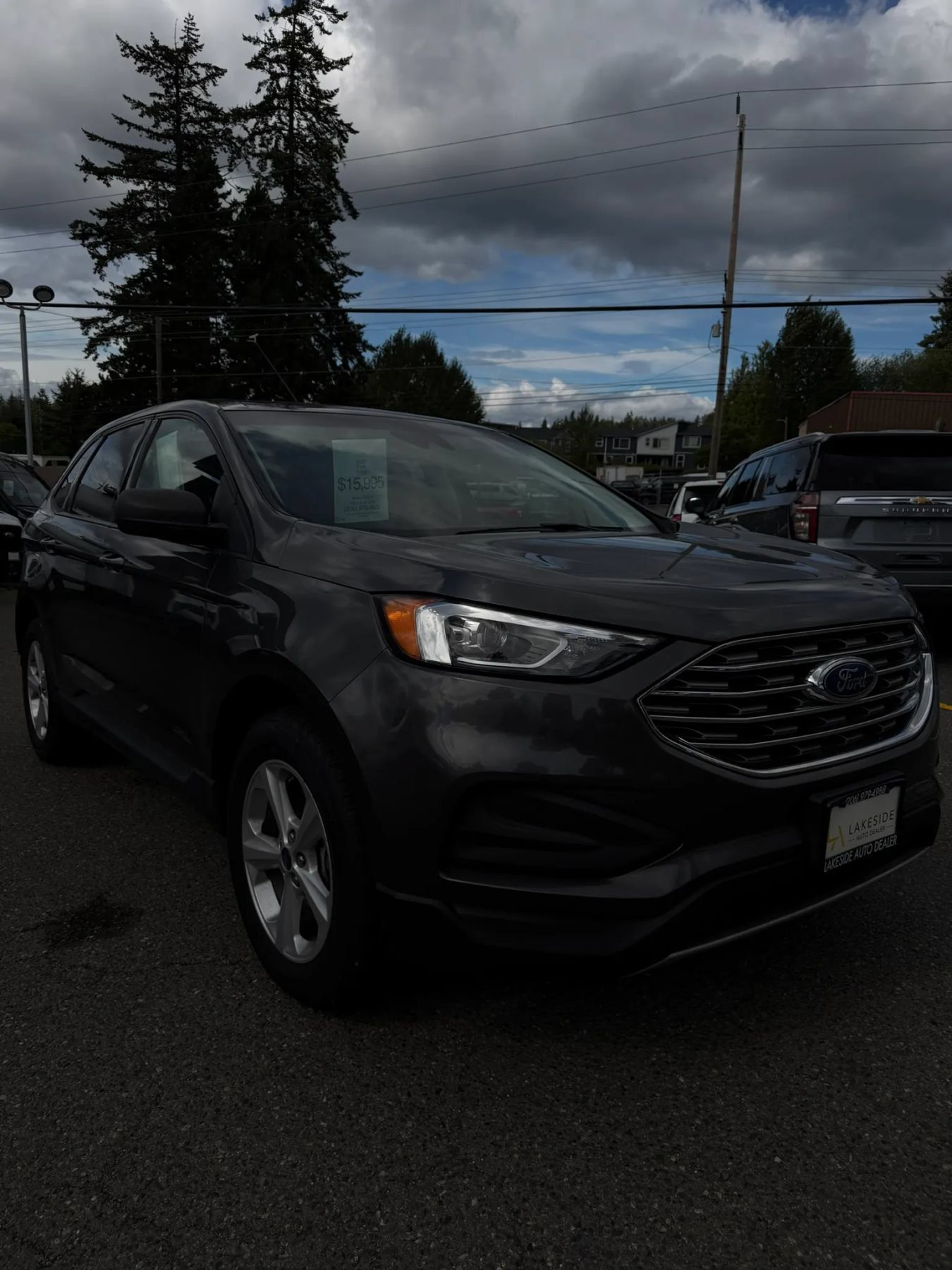 Used 2020 Ford Edge SE FWD image 5