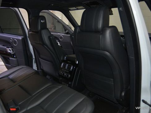 Used 2016 Land Rover Range Rover HSE image 19