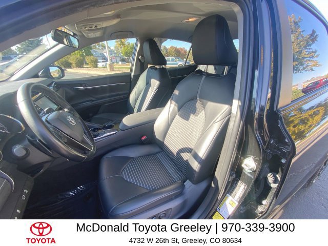 Used 2020 Toyota Camry SE FWD image 11