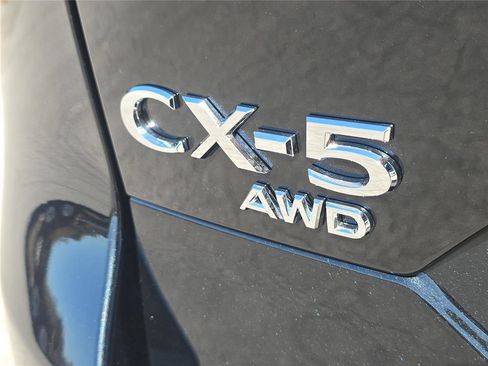 Used 2022 MAZDA CX-5 Signature image 6