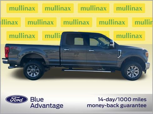Used 2017 Ford F250 XLT w/ XLT Premium Package image 2