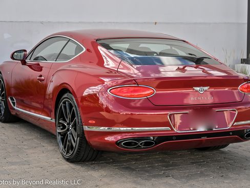Used 2020 Bentley Continental GT image 10
