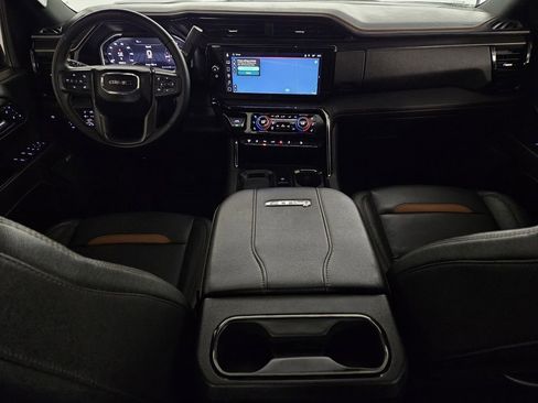 Used 2024 GMC Sierra 2500 AT4 w/ AT4 Premium Plus Package image 11