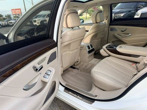 Used 2017 Mercedes-Benz S 550 4MATIC Sedan image 20