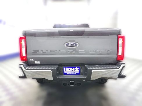Used 2024 Ford F250 XLT AWD/4WD image 31