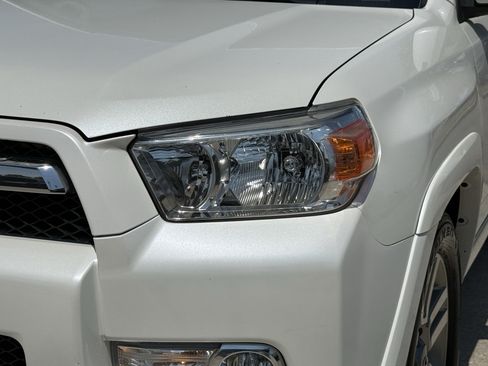 Used 2010 Toyota 4Runner Limited RWD image 11