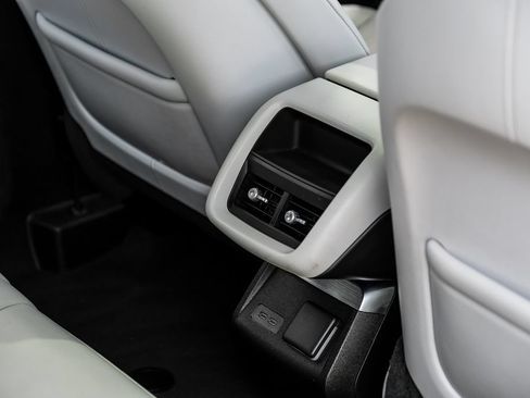 Used 2023 Cadillac Lyriq AWD image 38