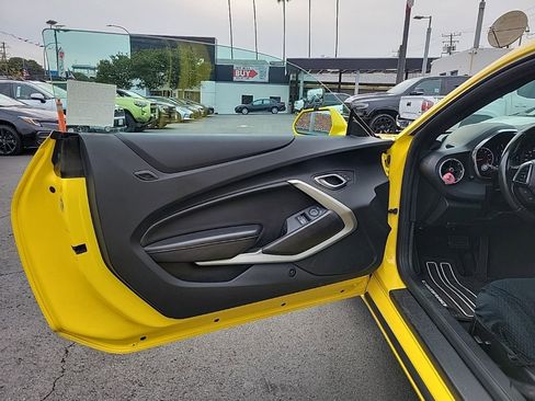 Used 2018 Chevrolet Camaro LT w/ RS Package image 11