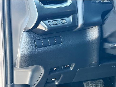 Used 2022 Lexus UX 200 FWD image 10
