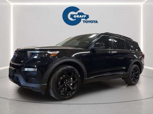 Used 2020 Ford Explorer ST AWD/4WD image 2