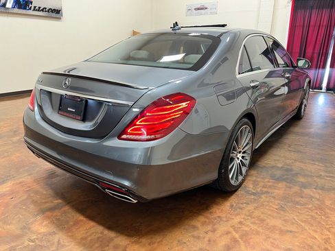Used 2017 Mercedes-Benz S 550 Sedan image 9