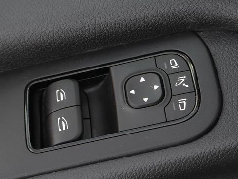 Used 2021 Mercedes-Benz Sprinter 3500 image 19