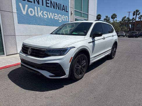 Certified 2022 Volkswagen Tiguan SE R-Line FWD image 4