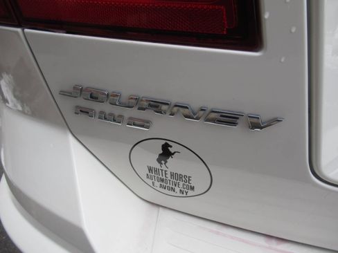 Used 2016 Dodge Journey SE w/ Safe & Sound Group image 10